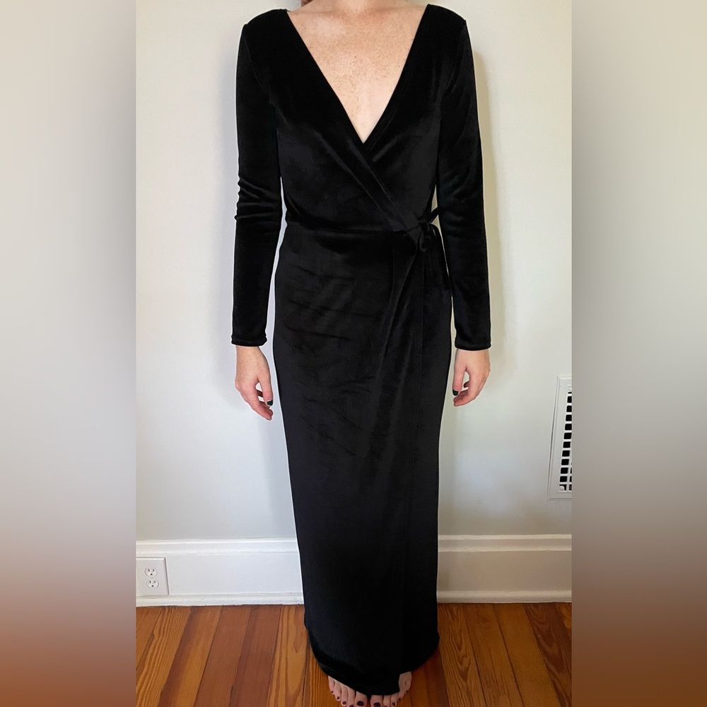 Bastet noir black velvet wrap dress size small